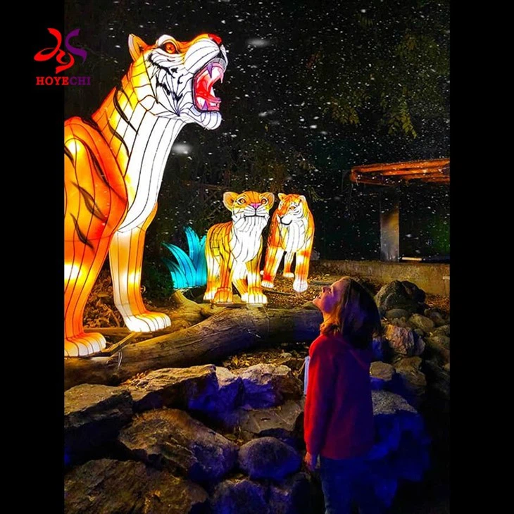 2025 Custom Modern Design Animal Crocodile Lantern Outdoor Waterproof Playground Display Easter New Year Christmas Party Decorations